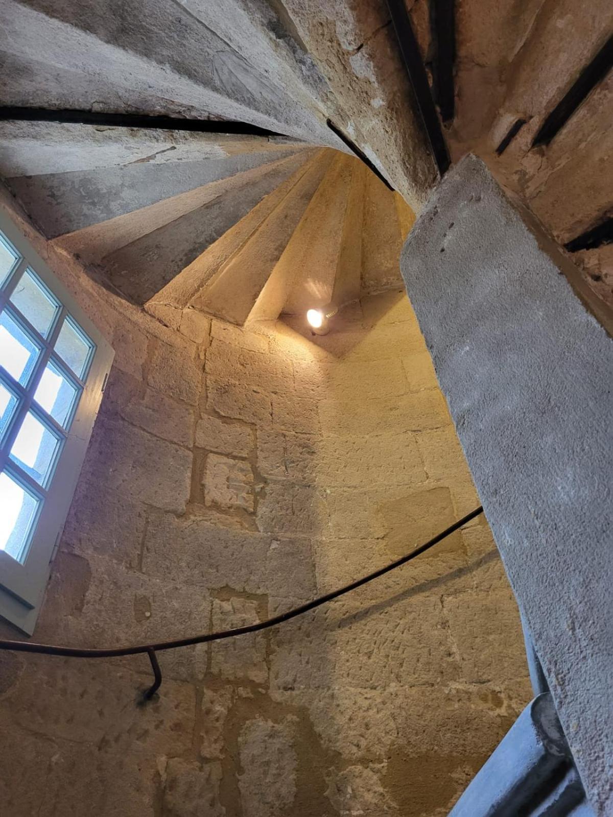 Uzes, Au Coeur Du Centre Medieval Le Logis Du Consul Un Bien D'Exception Du Xvieme Siecle Uzès Exterior foto